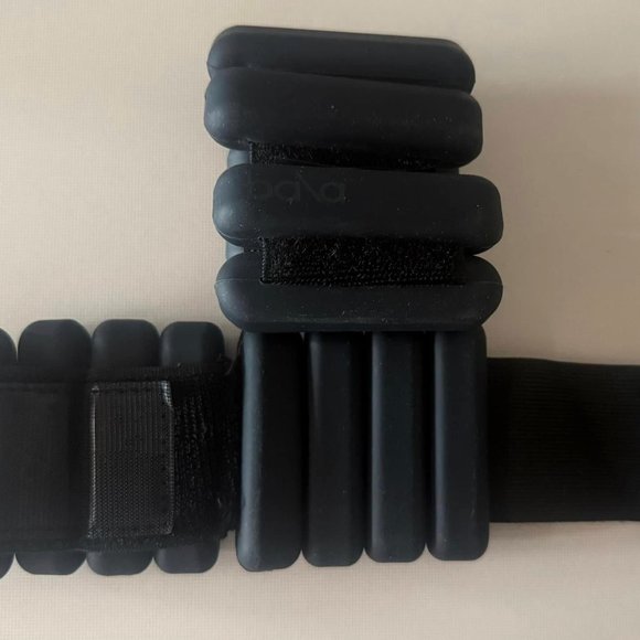 Good Condition Bala Charcoal Adjustable Weights for wrists/ankles 2 lbs each - Picture 2 of 7
